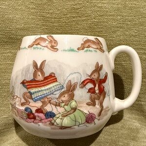 Vintage 1959-1975 Royal Doulton Bunnykins Mug, Knitting Themed, Bunnies Mouse